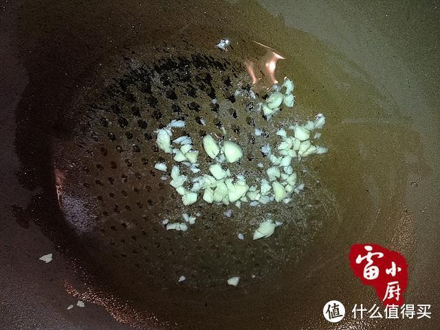 经常给孩子吃这个菜，可提高免疫力，保护视力，孩子身体棒棒！