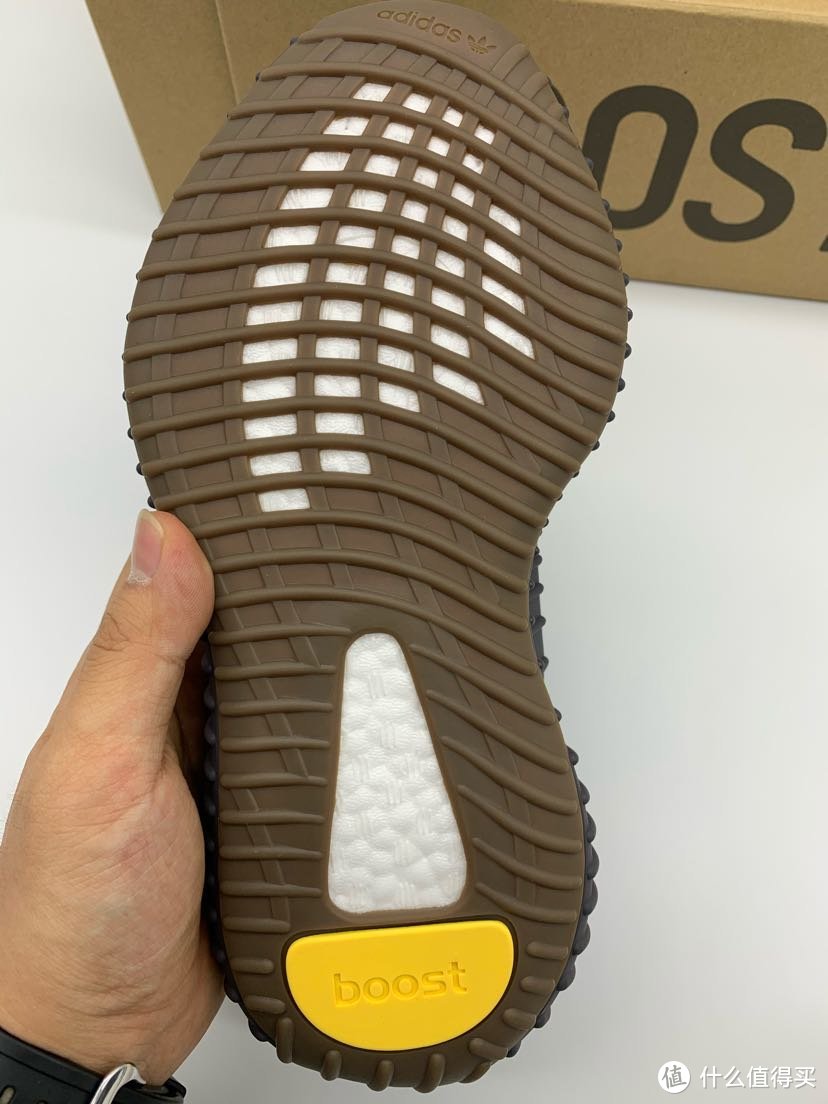 阿迪小程序首次中鞋 Yeezy 350v2黑生胶简单开箱