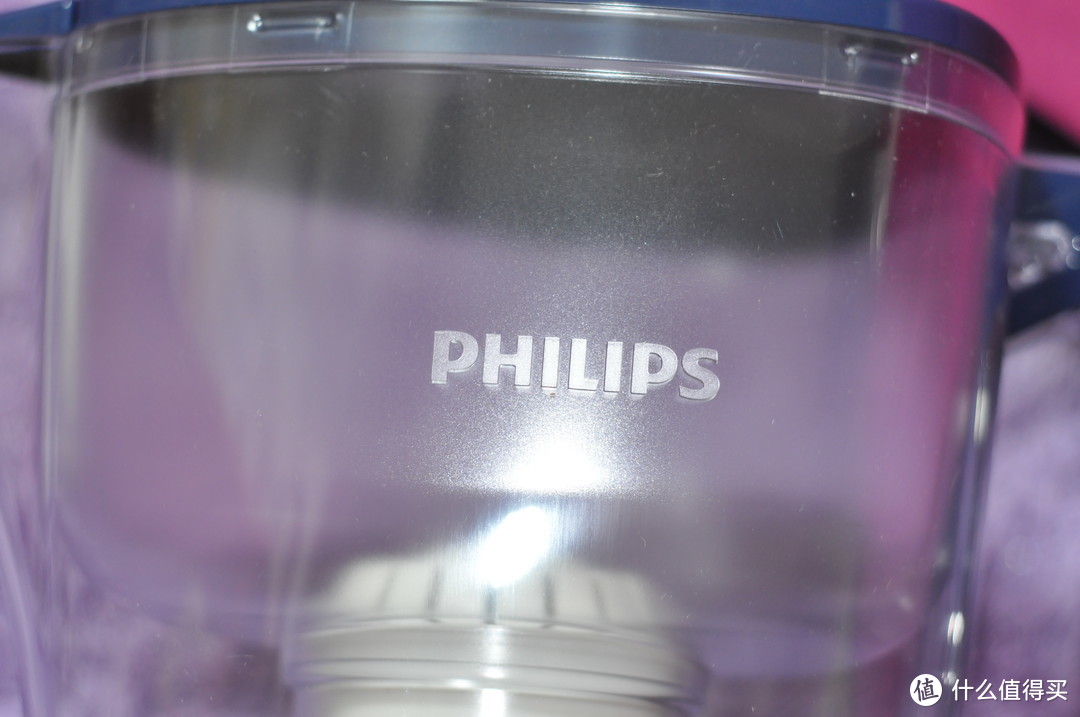 飞利浦WP2807净水壶，让你天天喝到健康的饮用水