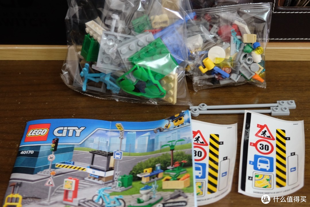 城市中的增采小组件——LEGO 乐高 40170 城市组 建筑组件