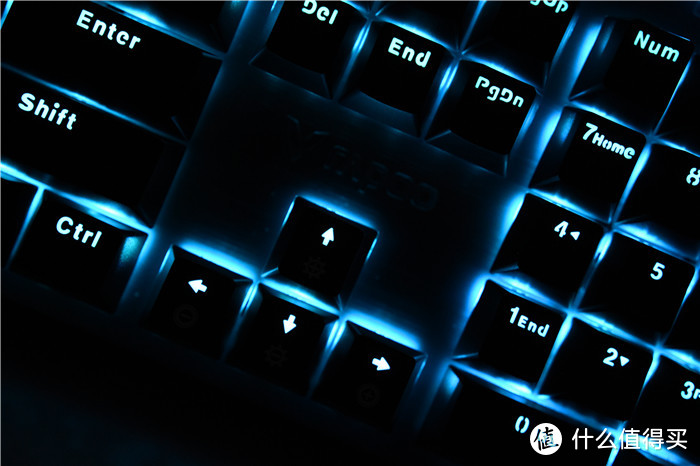 手感清脆，灯效炫酷——雷柏V530背光机械游戏键盘体验