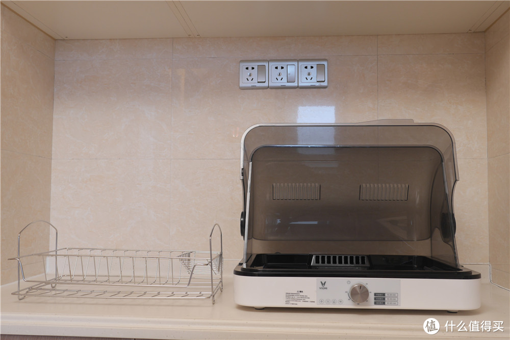 家中餐具也要认真消毒 云米台式保洁柜了解一下