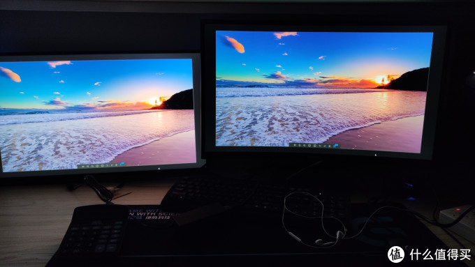 拖影？漏光？入门级VA曲面和IPS硬屏显示器画面实拍