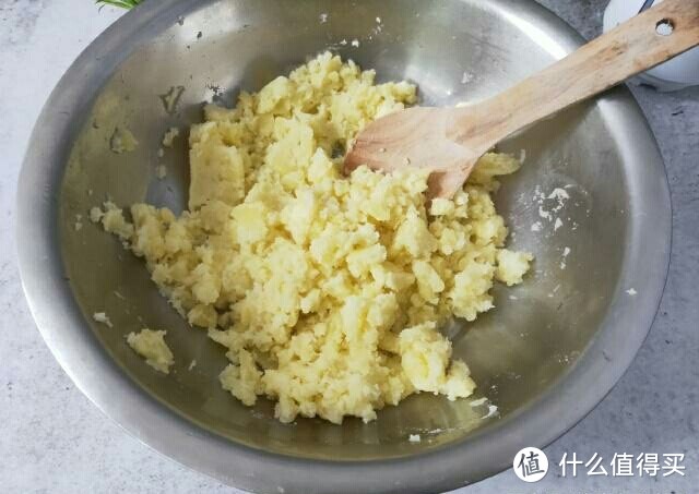 就馋土豆这个新吃法，蒸一蒸15分钟出锅，一上桌准吃光！