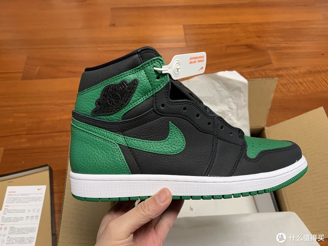 实惠之选， Air Jordan 1 黑绿 OG  Pine Green，附加穿搭建议