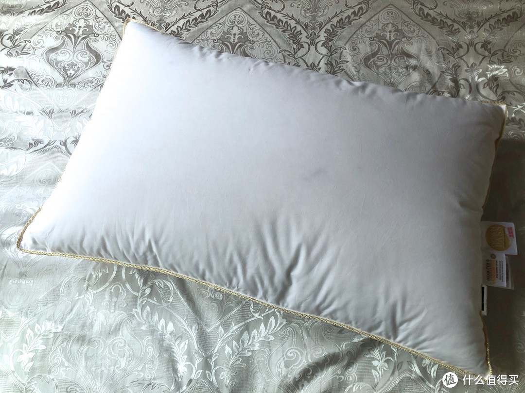 寝具开发者眼中的好枕头是什么样子？4款千元级羽绒枕横评