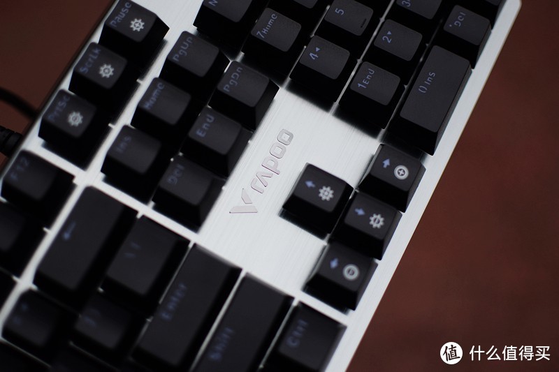 防水背光 雷柏V530自主红外银轴游戏机械键盘