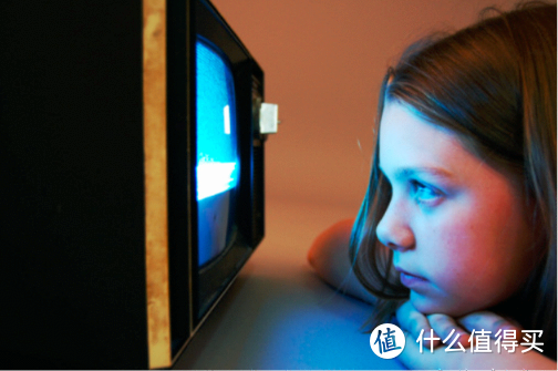 选择护眼智能电视，哪款更适合有孩子的家庭？
