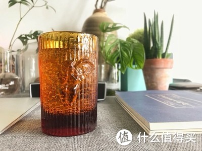 威士忌＋艺术酒杯，升杯的享受，杯是杯子的杯哦～～