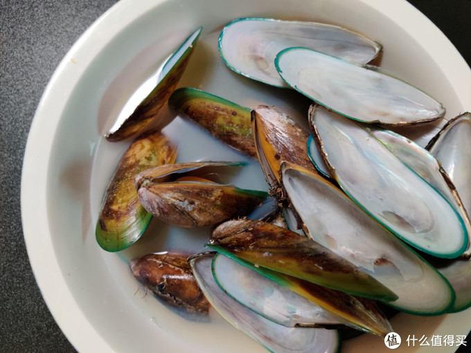 盛产生蚝青口大扇贝的诺曼底