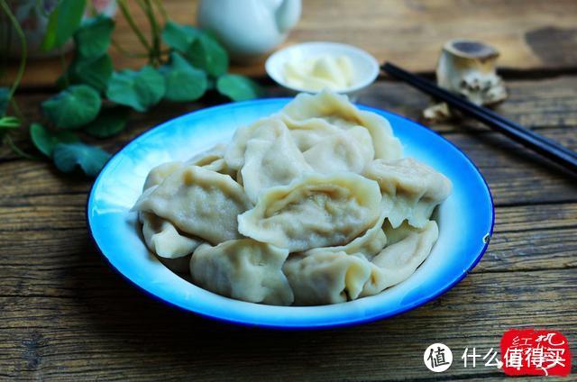 这个菜的维c含量高出大白菜的一倍，做成饺子口感好味道香！