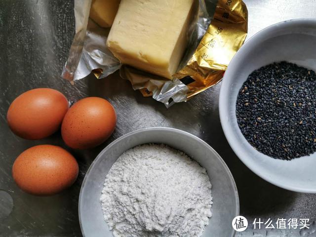 想吃鸡蛋卷没有蛋卷机，一样做出酥脆美味的鸡蛋卷，方便又简单
