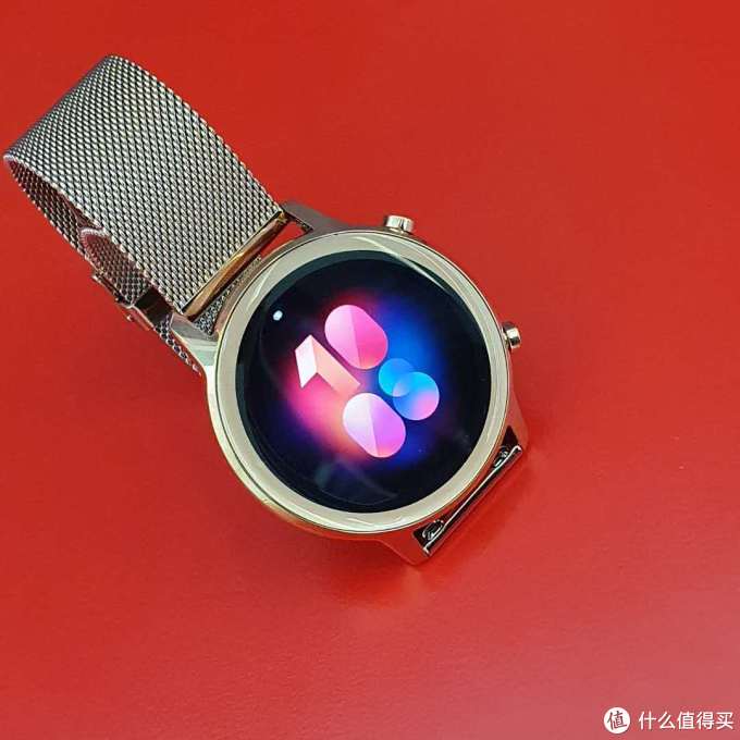给女神送个有颜又有料的荣耀智能手表2，樱粉金超赞