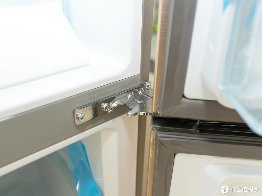 海尔458L变频冰箱：纤薄大容量，干湿分储时刻保鲜