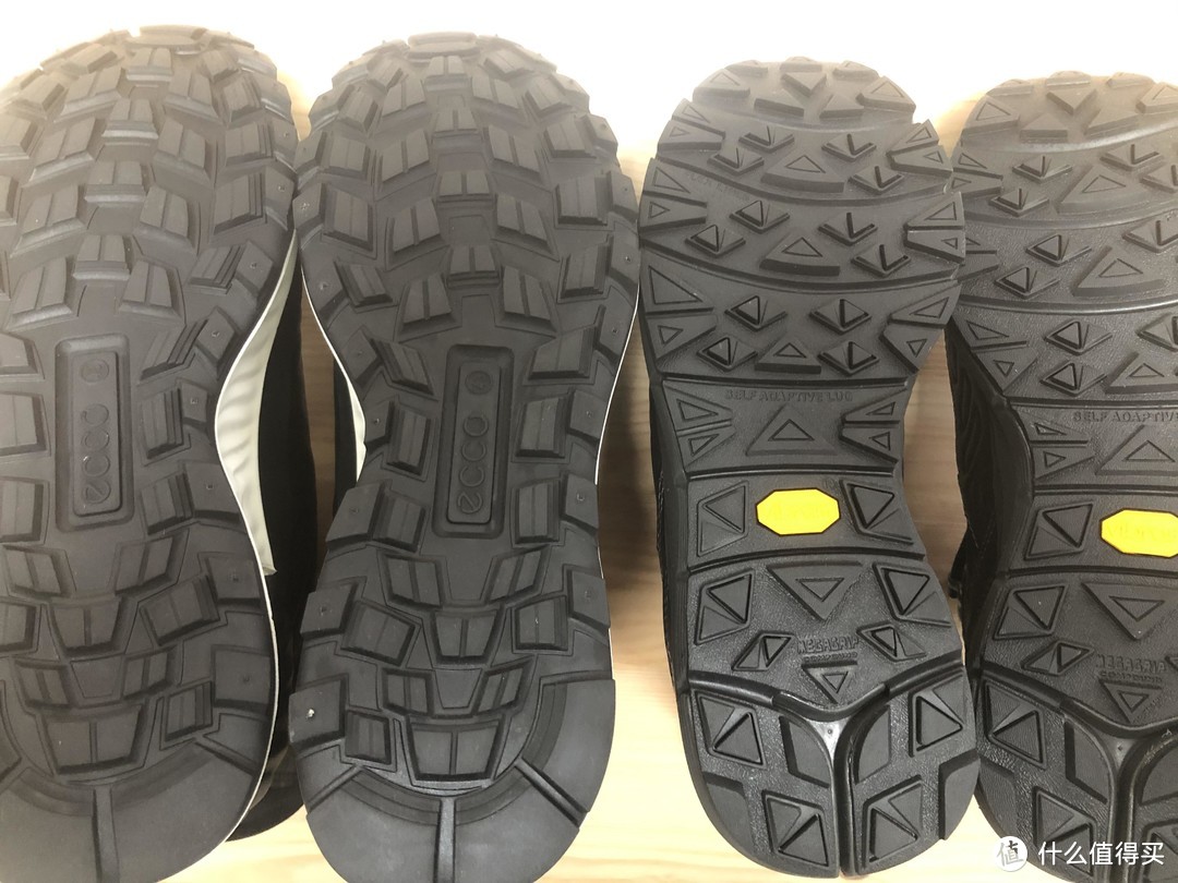 ECCO的橡胶大底和DANNER的VIBRAM大底，给鞋子更好的防滑和抓地力。