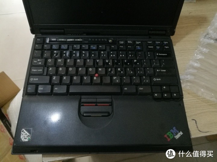 100块钱的图拉丁笔记本（IBM T23）