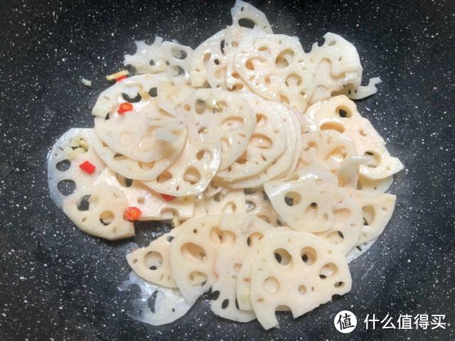 春季，要多吃这道菜，清热祛火，防治咳嗽，即可做菜也可入药