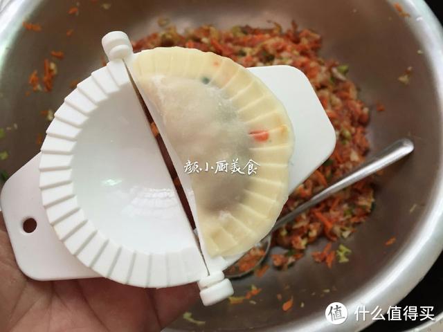 饺子这做法百吃不厌，我隔三差五准做一次，孩子爱吃，做法还简单!