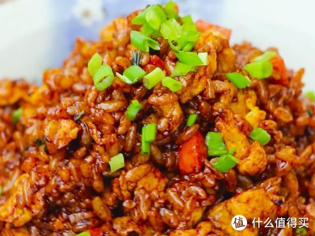 剩米饭大变身，只需稍作加工，剩饭也能吃的美美的