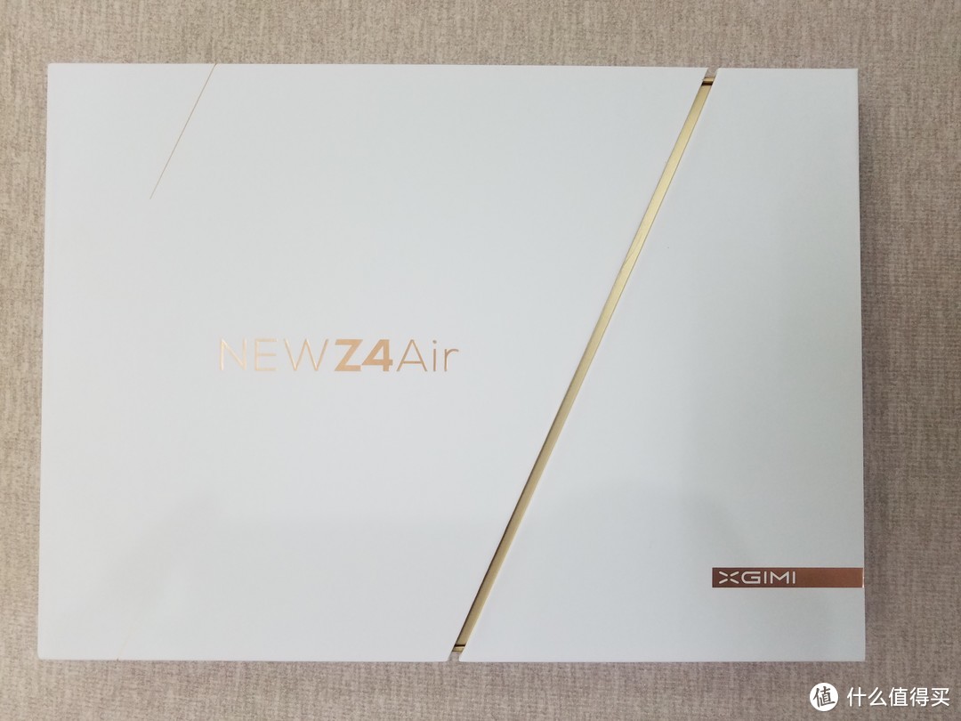 【拔草记】买来家用的极米New Z4Air 便携式商务投影仪