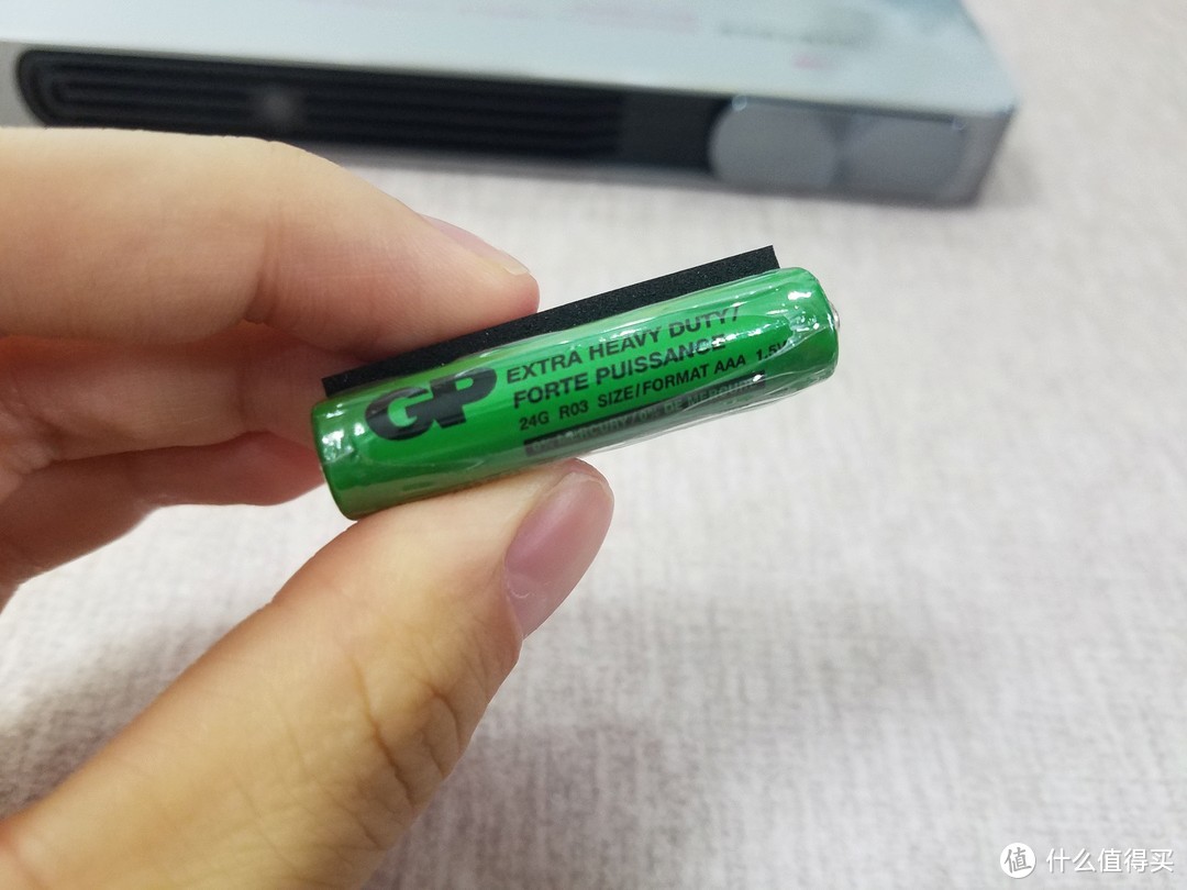 附送的电池是绿霸电池