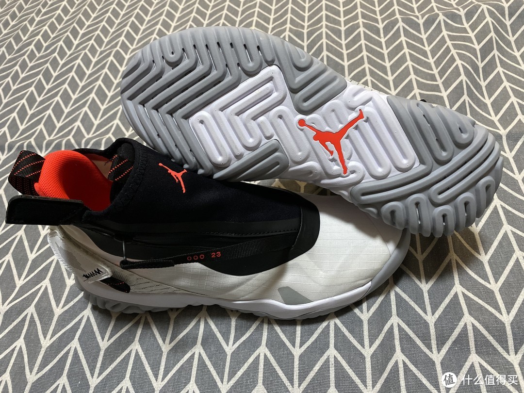 又能出街又能养生篮球的Air Jordan Proto-React Z