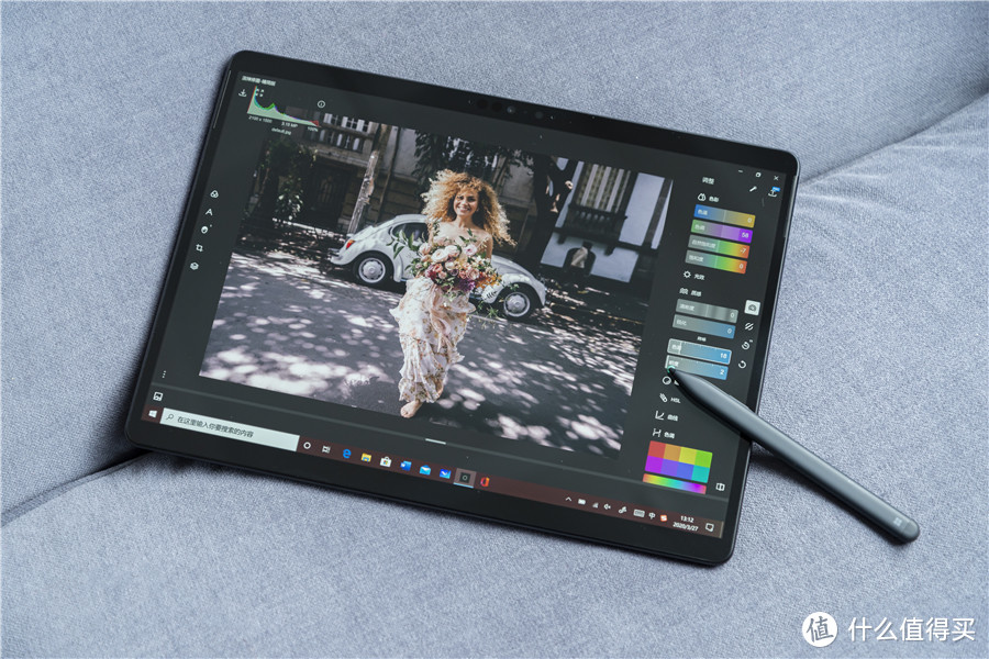 微软Surface Pro X测评：为什么说这是一款具有未来感的笔记本？