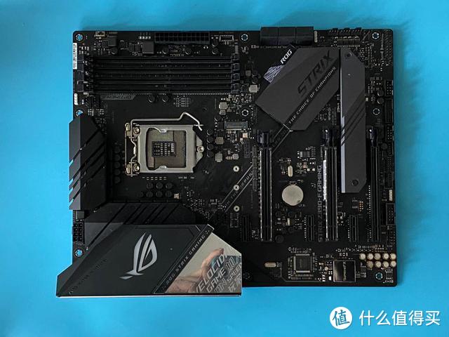 一键超频上5G什么 感觉，把玩华硕ROG Strix Z390-F Gaming电竞主板