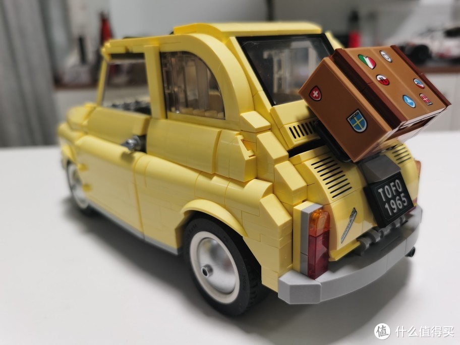 鹅黄色的意大利风情～乐高10271，Fiat 500