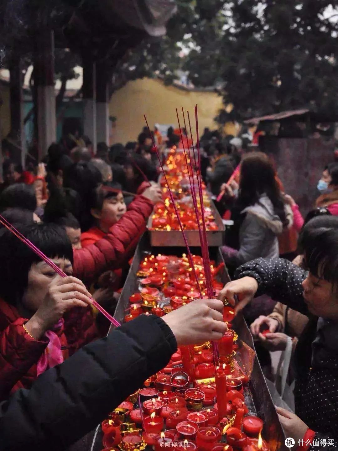 美食遍地，庙宇六千间，繁华和市井交织在一起，原来你是这样的泉州，每走一步都会有惊喜！