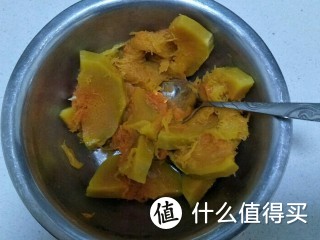 南瓜是我们生活中常见的瓜菜之一，它的味道香甜可口，它富含丰富的营养