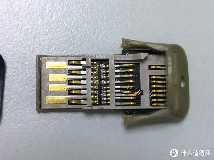 PCB一面全是触点