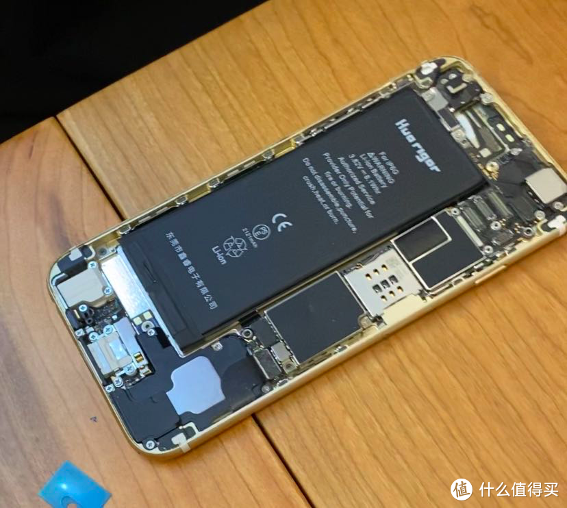 iPhone6永不为奴，换个电池就能再战江湖！华严苛电池拯救落伍手机实录