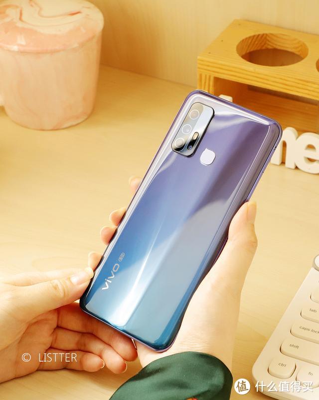 vivo Z6图赏，这次vivo直接将5G手机做到了两千元！