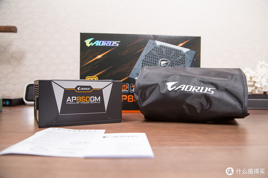 高端DIY平台信仰：技嘉AORUS金雕AP850GM 850W全模块电源开箱体验