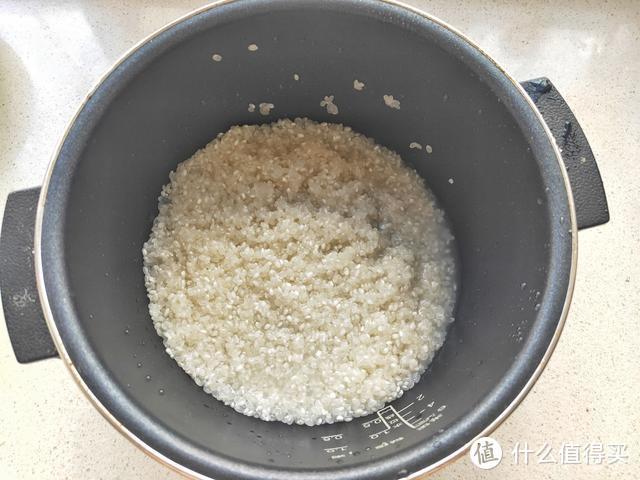 这饭好吃又省心，丢进电饭煲就搞定，新手也能成功，全家都爱吃