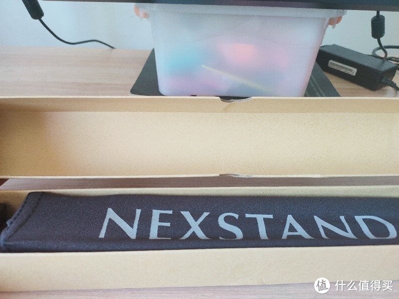 终于找到合适的笔记本支架——NEXSTAND支架试一下