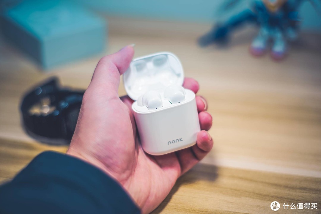 比苹果AirPods Pro大一圈的国产降噪耳机如何？南卡A1上手体验