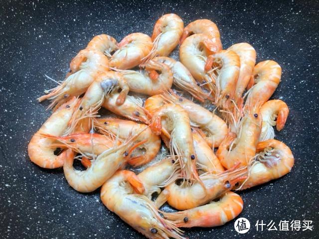 它有淡水虾王的美称，蛋白质含量超高，易消化，家人常吃身体棒