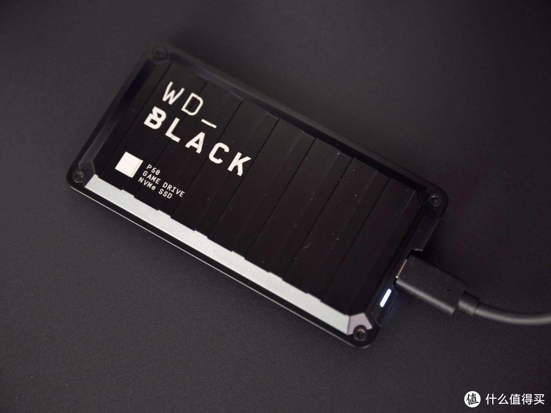 比内置硬盘还快的移动硬盘，西部数据WD_BLACK P50游戏移动固态硬