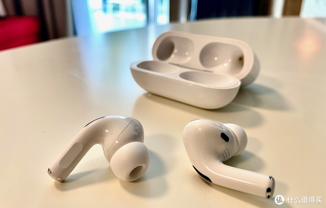 Airpods Pro很好的平衡了降噪，音质和便携性