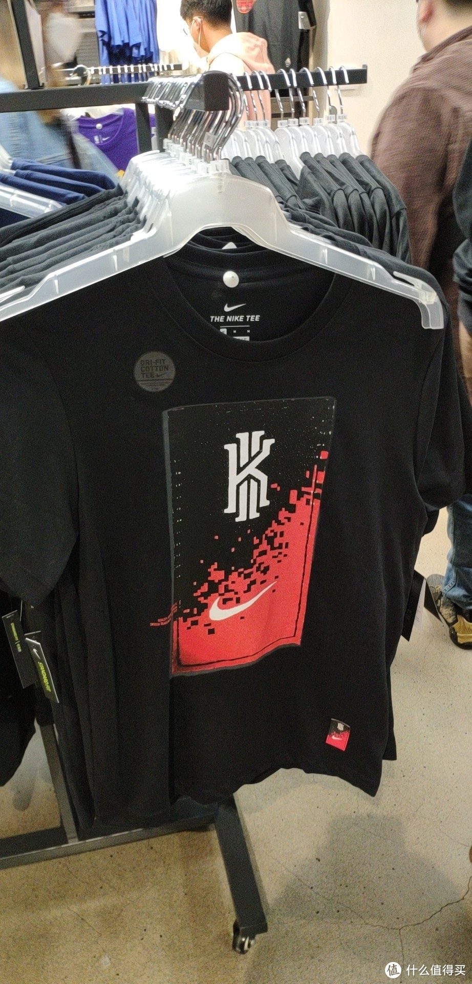 Nike折扣店6折大优惠