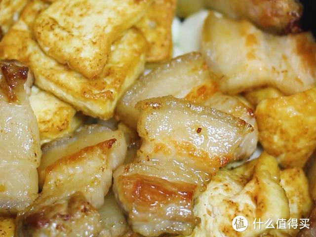 卤味小拼，用电饭锅就可以做好，万能卤汁做出酥香入味的一锅出