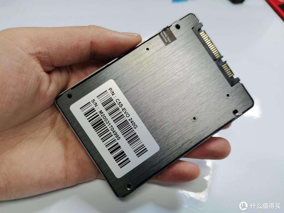酷兽240G SATA SSD测评，低价优质引发真香定律