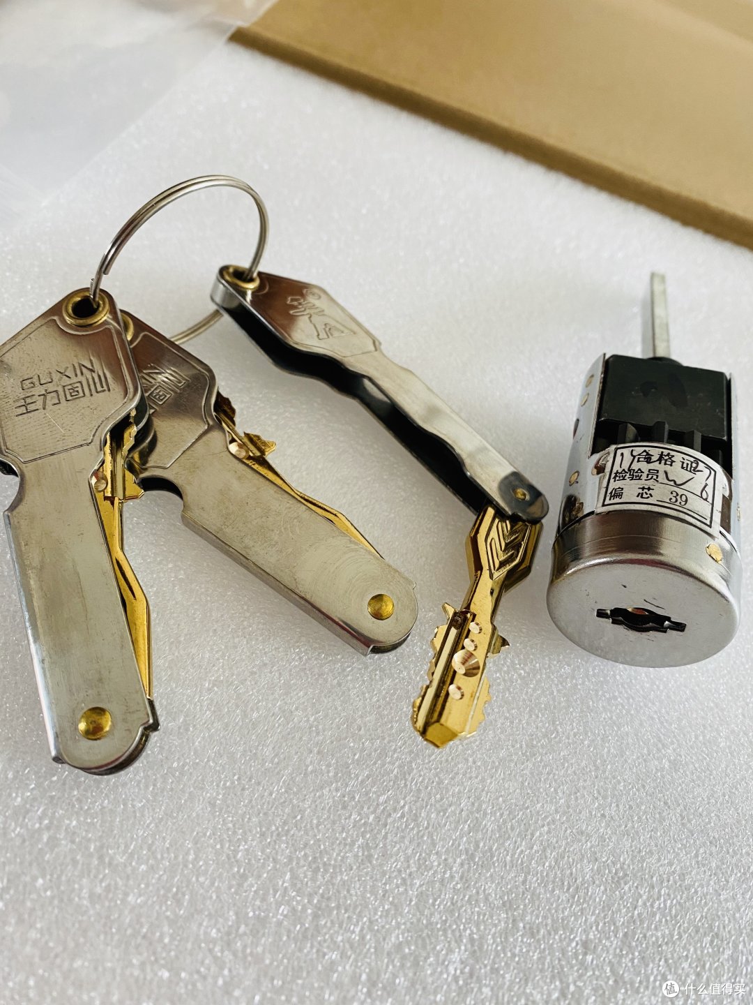 王力智能锁:电驱半自动新品zd135安装,完美适配王力安全门!