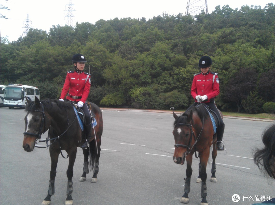 两个大男孩的快乐——大连女骑警基地一日游（大连最容易被忽视的旅游景点，有美丽的骑警小姐姐哦）