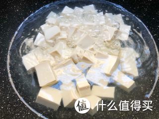 自制豆腐肉包子，比买来的好吃多了，快试试吧