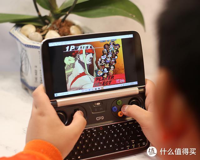 获微型计算机赞誉，GPD WIN2出色的掌机电脑