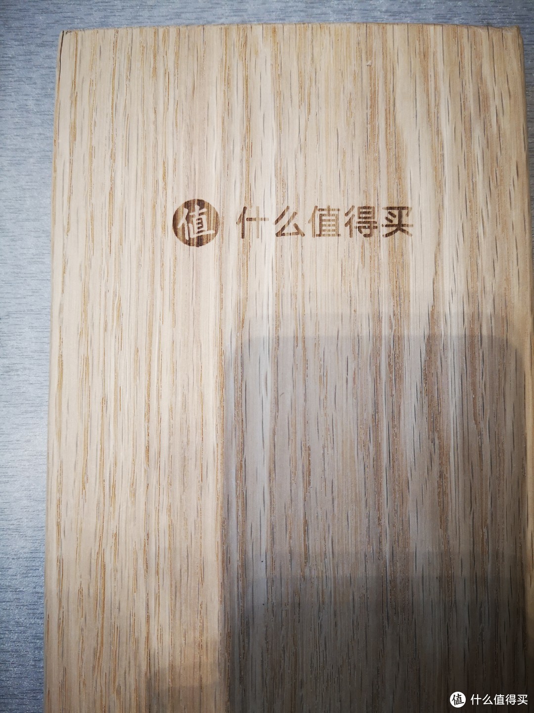 背板LOGO