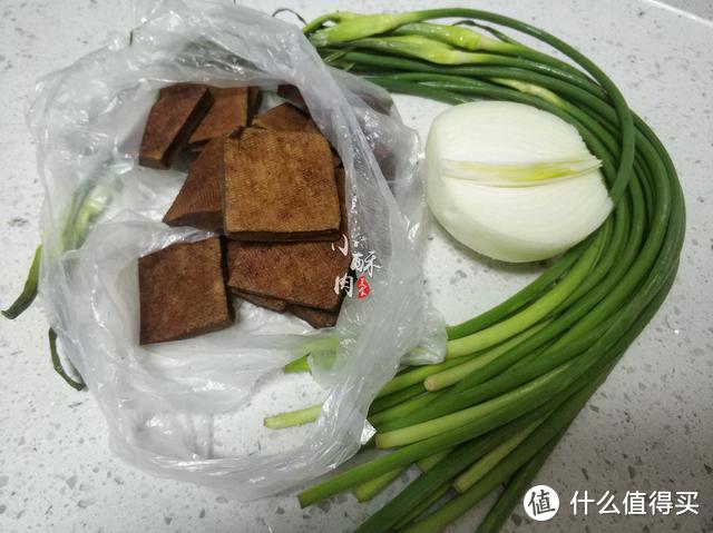 蒜薹和它是绝配，却很少有人这么做，简单一炒特别下饭